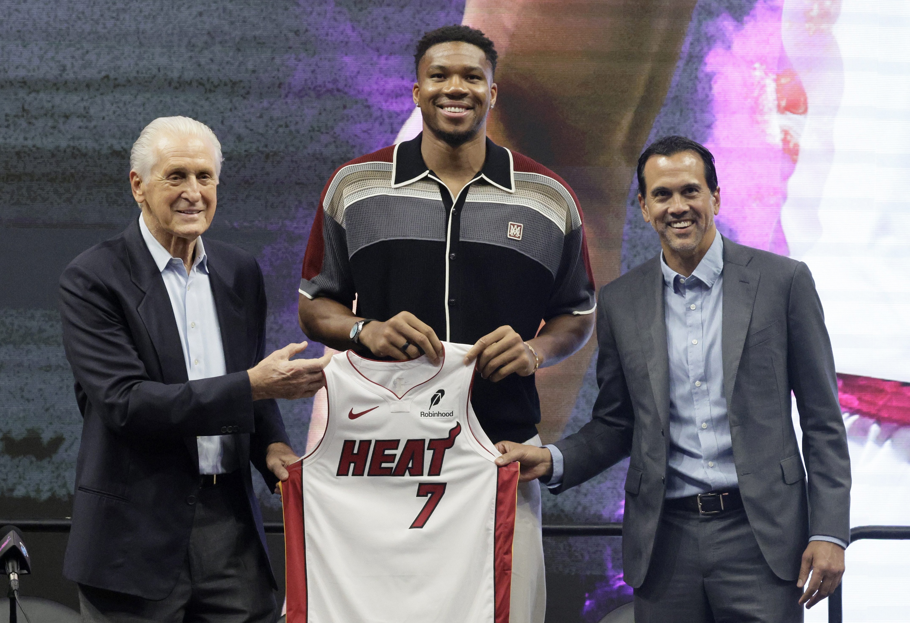 热火豪赌字母哥：透支未来换即战力，专家激辩得失
