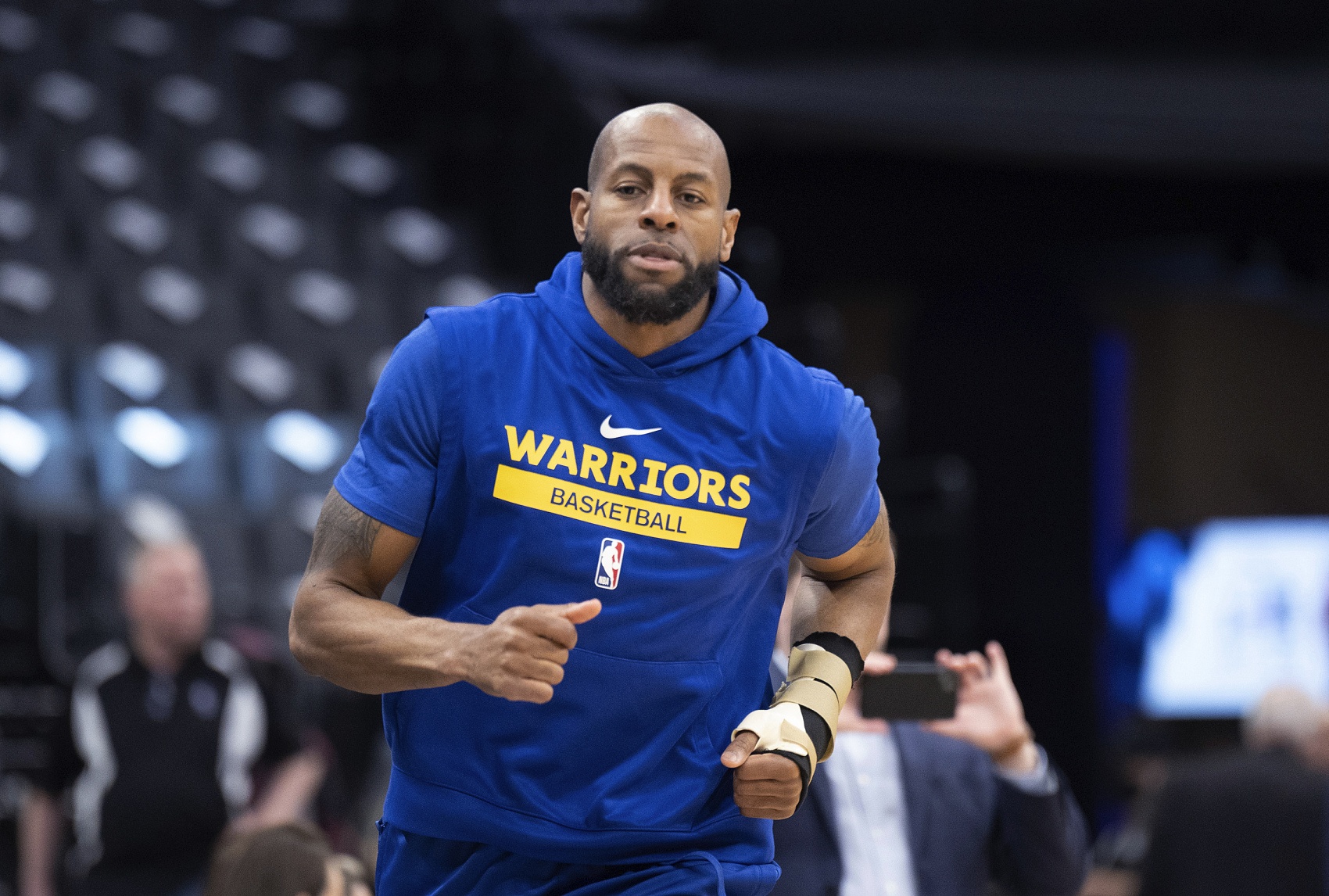 伊戈达拉直言NBA赢球已非首要目标 摆烂队泛滥数据刷子拿大合同