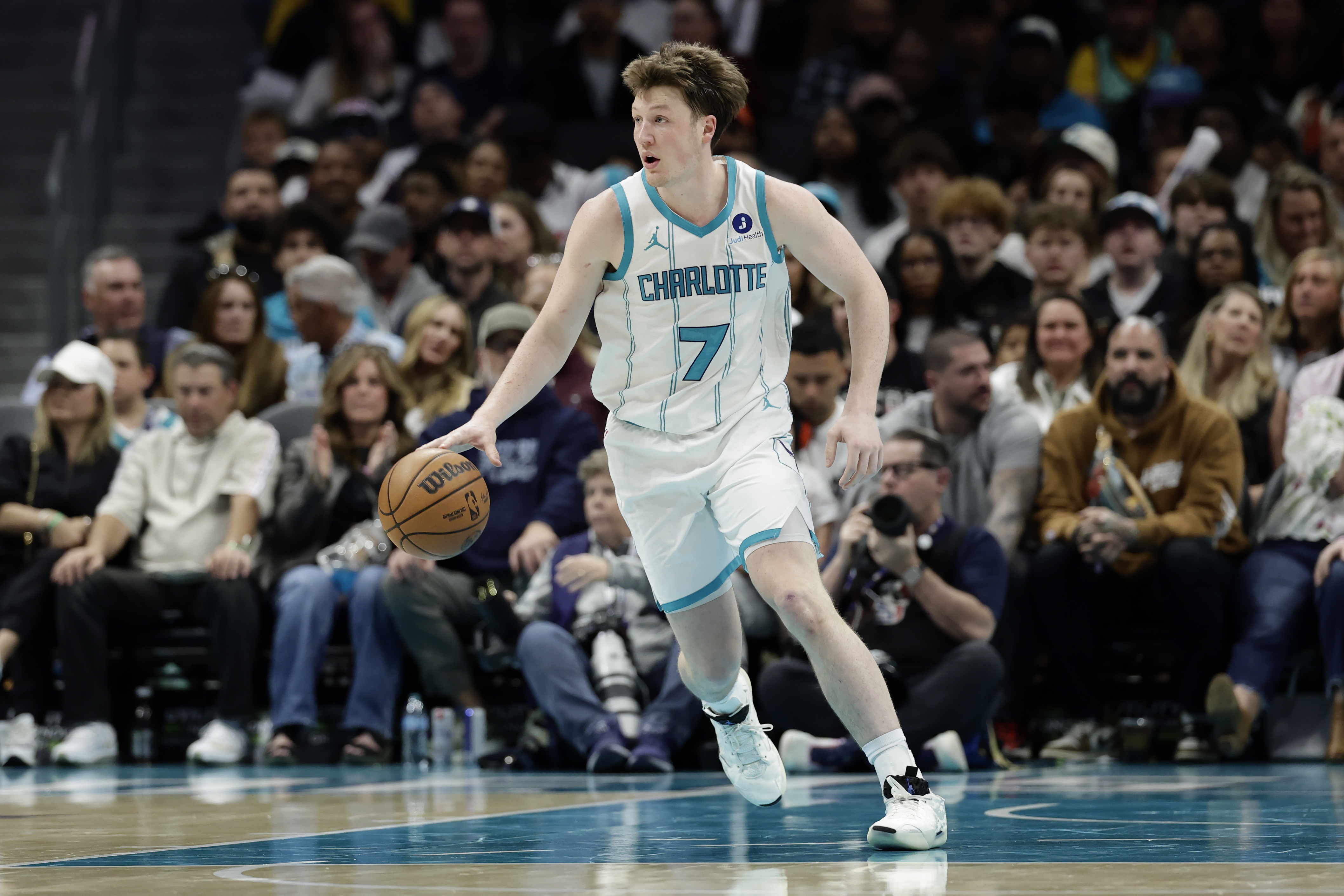 黄蜂球员2K能力值:布兰登·米勒85最高 克尼佩尔84紧随其后 黄蜂球员2K能力值:布兰登·米勒85最高 克尼佩尔84紧随其后